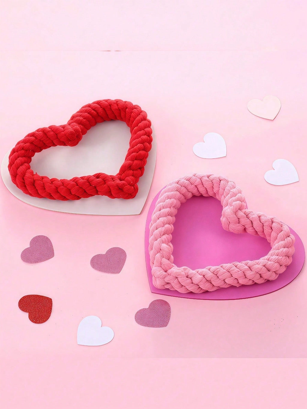 1pc Random Color Heart-Shaped Pet Chew Toy, New Pet Arrival Gift For Kitten Puppy