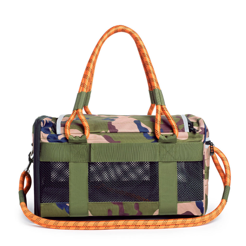 OUT-OF-OFFICE PET CARRIER PRO EDITION