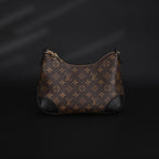 Louis Vuitton Monogram Canvas Pochette Shoulder Bag